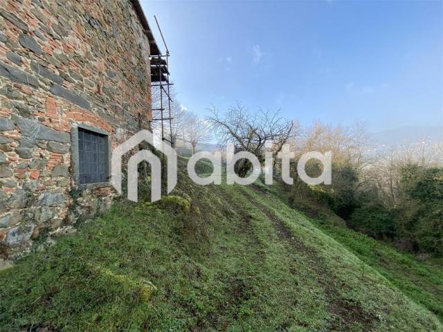 Villa Indipendente in vendita a Montegonzi, Toscana