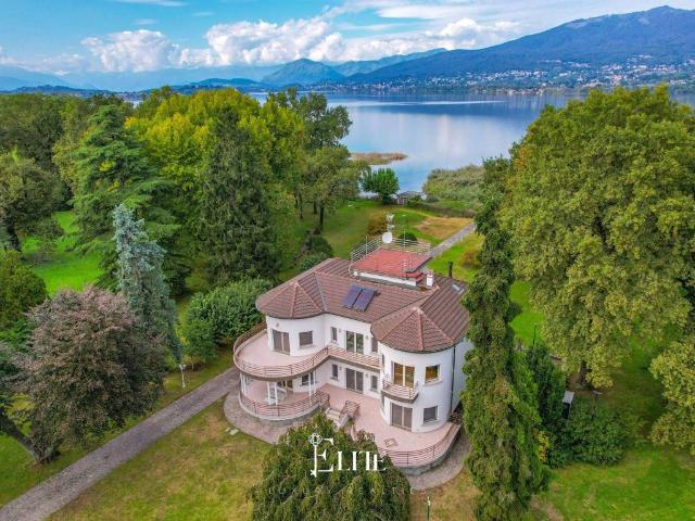 Villa Indipendente in vendita a Cazzago Brabbia, Lombardia