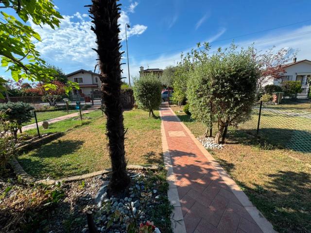 Villa Indipendente in vendita a Cazzago San Martino, Lombardia