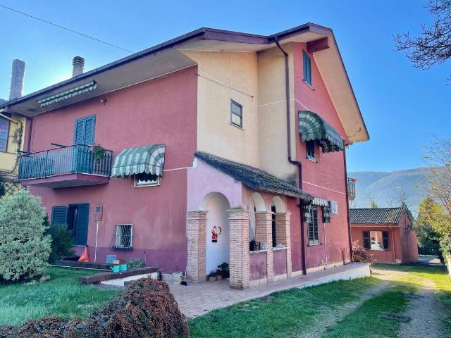 Villa Indipendente in vendita a Ceccano, Lazio