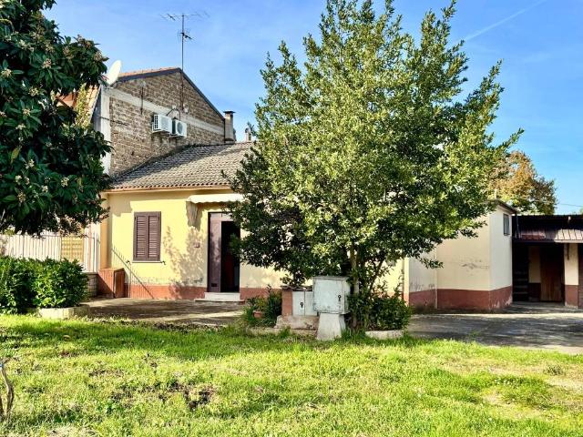 Villa Indipendente in vendita a Ceccano, Lazio