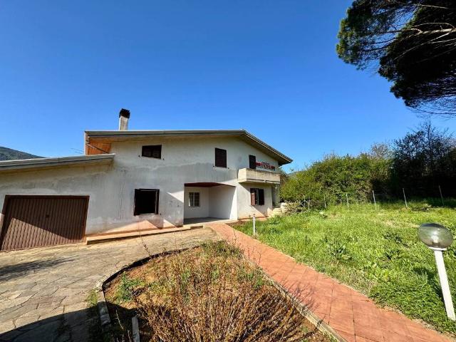 Villa Indipendente in vendita a Ceccano, Lazio