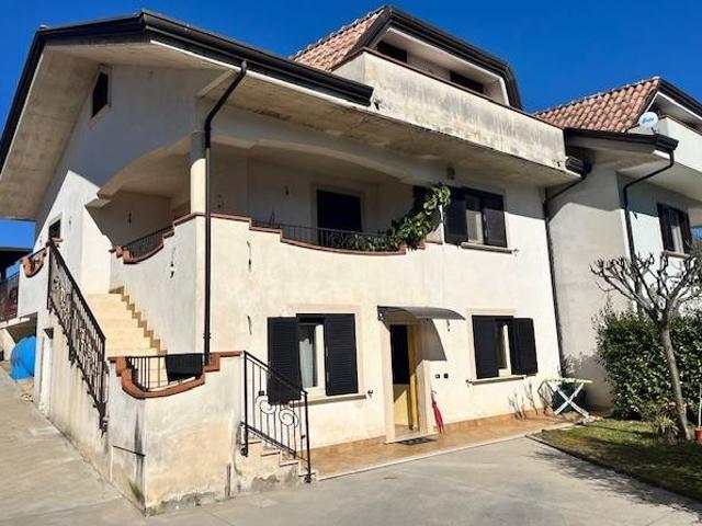 Villa Indipendente in vendita a Ceccano, Lazio