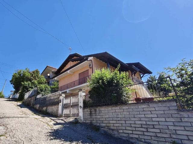 Villa Indipendente in vendita a Ceccano, Lazio