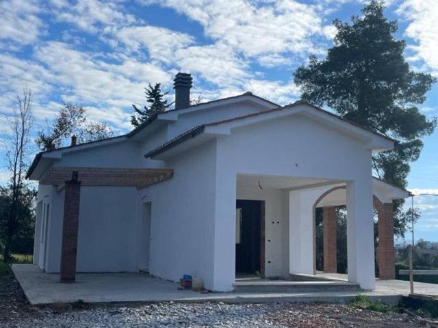 Villa Indipendente in vendita a Cecina, Toscana