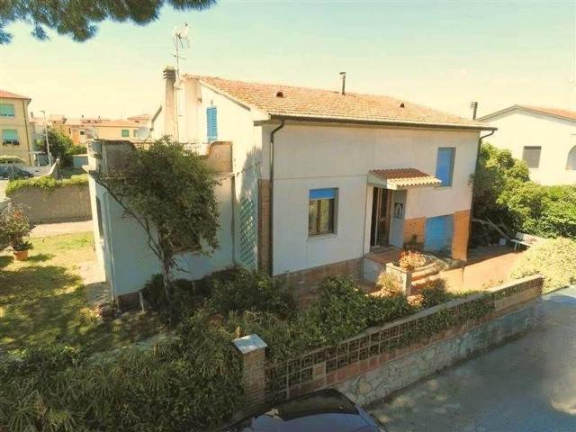 Villa Indipendente in vendita a Marina di Cecina, Cecina