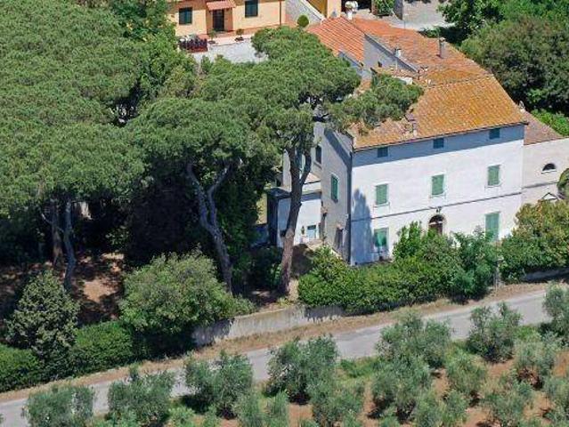 Villa Indipendente in vendita a Cecina, Toscana