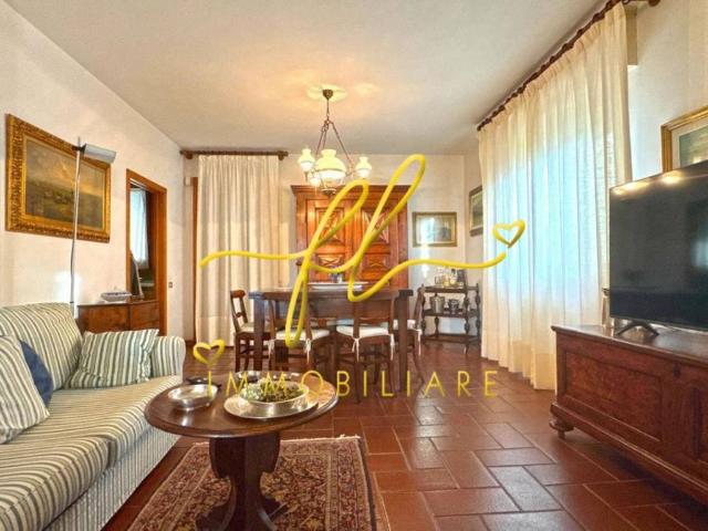 Villa Indipendente in vendita a Cecina, Toscana