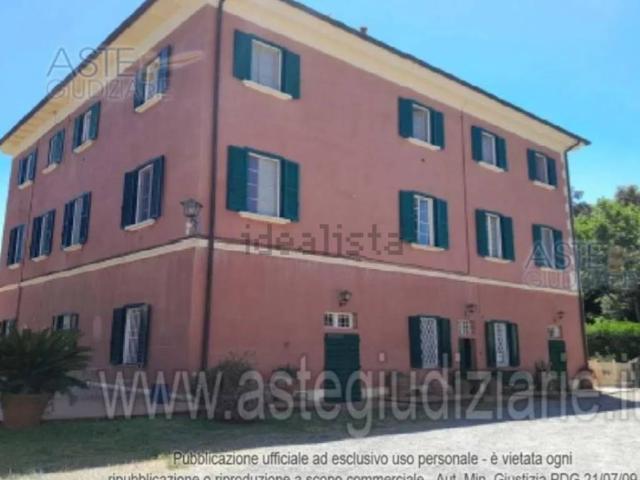 Villa Indipendente in vendita a Cecina, Toscana