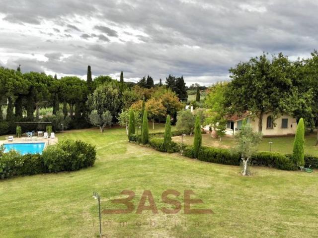 Villa Indipendente in vendita a Cecina, Toscana
