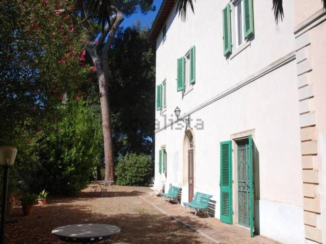 Villa Indipendente in vendita a Cecina, Toscana