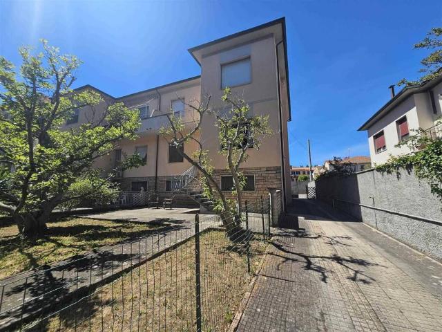 Villa Indipendente in vendita a Marina di Cecina, Cecina