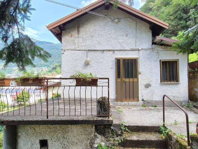 Villa Indipendente in vendita a Comunità montana della valle Camonica, Cedegolo
