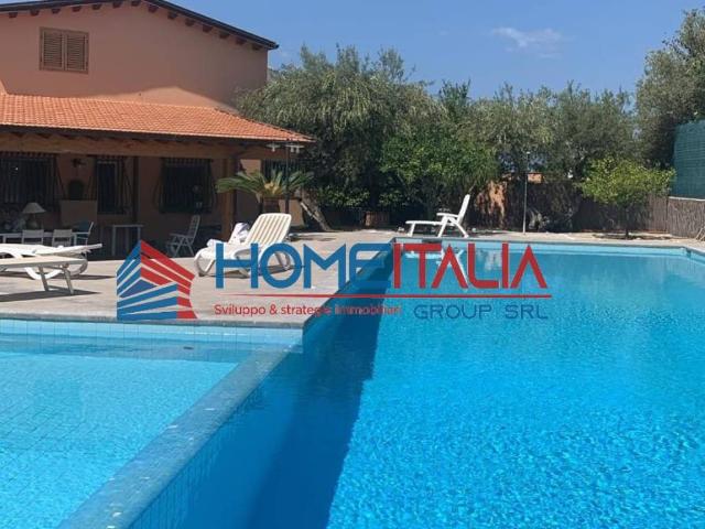 Villa Indipendente in vendita a Cefalù, Sicilia