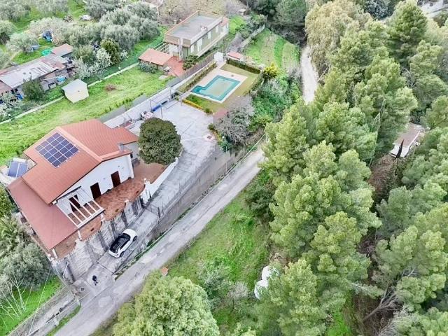 Villa Indipendente in vendita a Cefalù, Sicilia