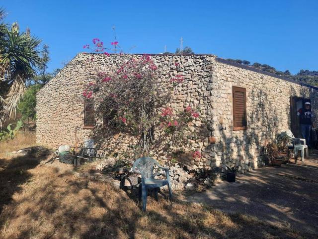 Villa Indipendente in vendita a Pollina, Sicilia