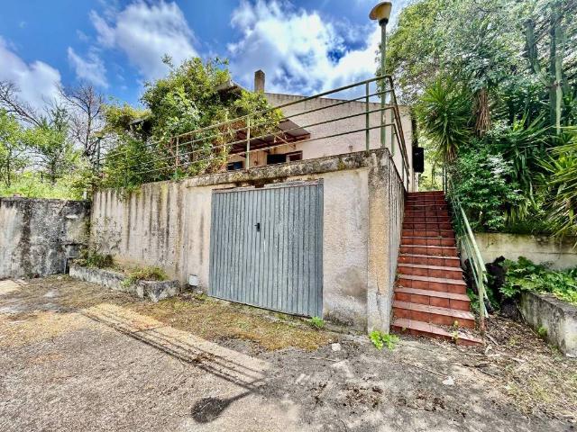 Villa Indipendente in vendita a Cefalù, Sicilia