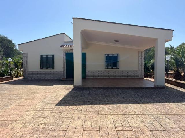 Villa Indipendente in vendita a Puglia, Brindisi