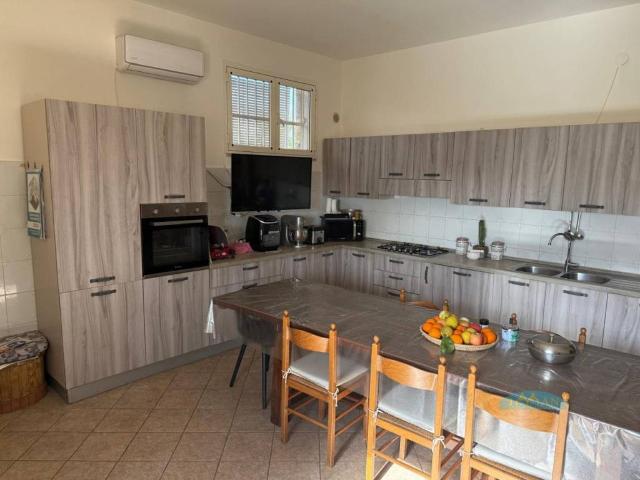 Villa Indipendente in vendita a Puglia, Brindisi