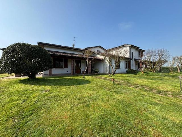 Villa Indipendente in vendita a Cella Dati, Lombardia