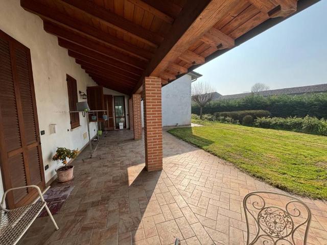 Villa Indipendente in vendita a Cella Dati, Lombardia
