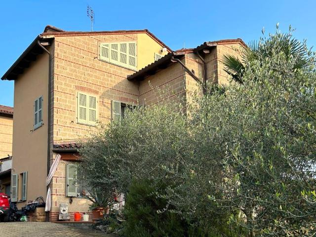Villa Indipendente in vendita a Piemonte, Alessandria