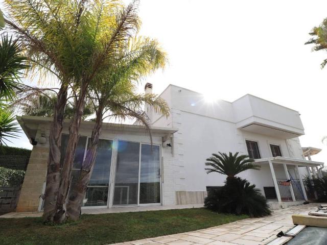 Villa Indipendente in vendita a Puglia, Bari