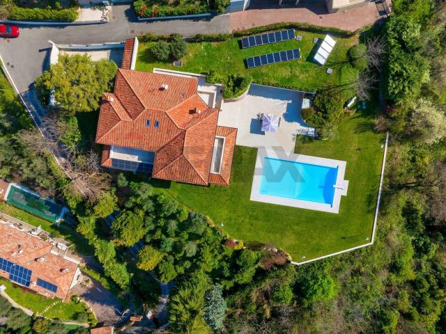 Villa Indipendente in vendita a Cellatica, Lombardia