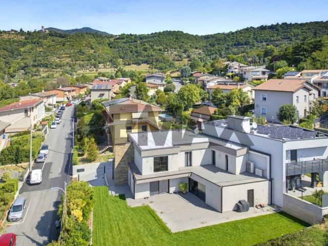 Villa Indipendente in vendita a Cellatica, Lombardia