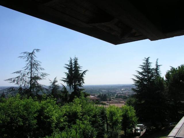 Villa Indipendente in vendita a Cellatica, Lombardia