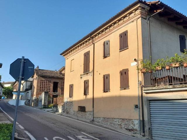 Villa Indipendente in vendita a Piemonte, Asti