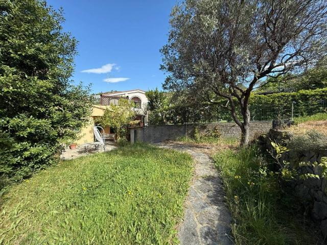 Villa Indipendente in vendita a Costa, Celle Ligure