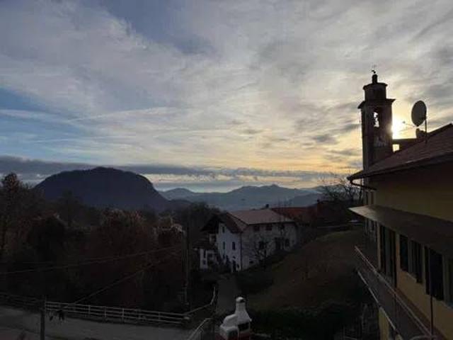 Villa Indipendente in vendita a Cellio, Cellio con Breia