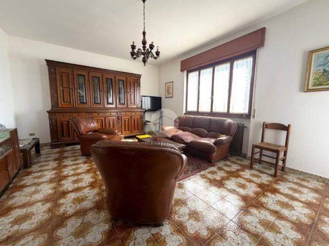 Villa Indipendente in vendita a Cenate Sopra, Lombardia