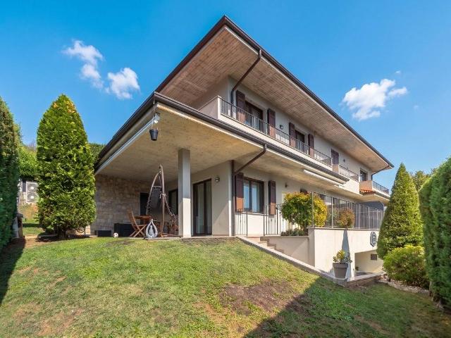 Villa Indipendente in vendita a Cenate Sopra, Lombardia
