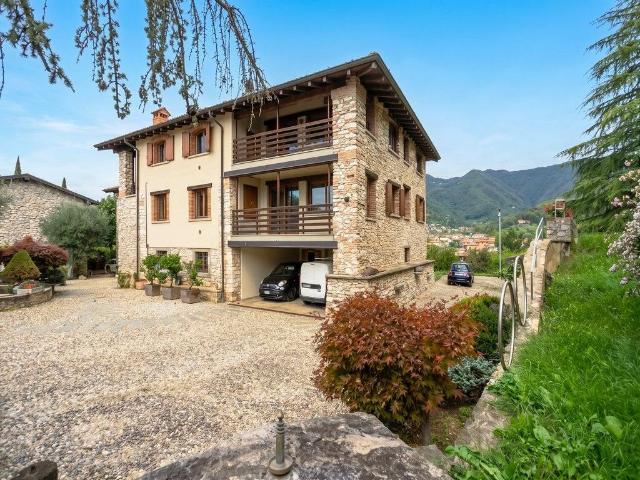 Villa Indipendente in vendita a Cenate Sotto, Bergamo