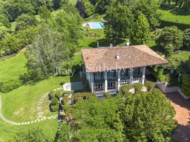 Villa Indipendente in vendita a Cene, Lombardia
