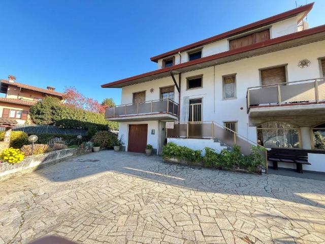 Villa Indipendente in vendita a Cene, Lombardia