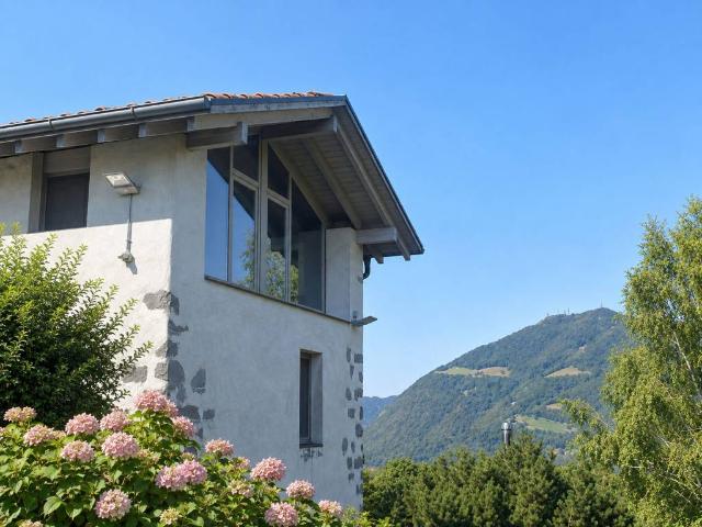 Villa Indipendente in vendita a Cene, Bergamo