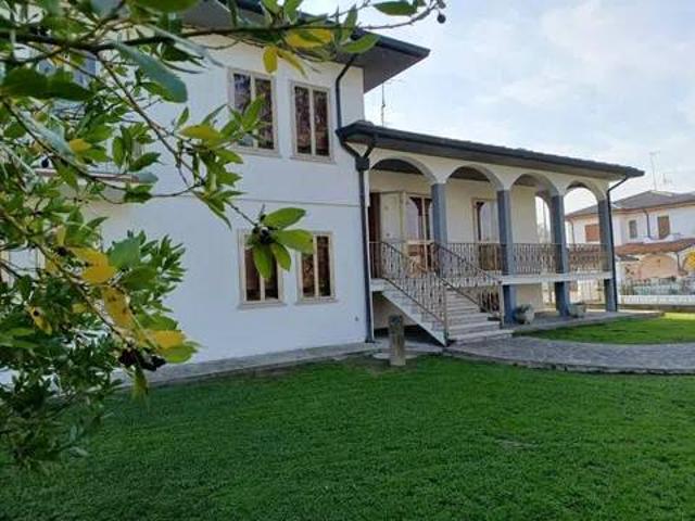 Villa Indipendente in vendita a Ceneselli, Veneto