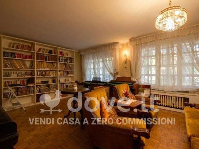 Villa Indipendente in vendita a Cento, Ferrara