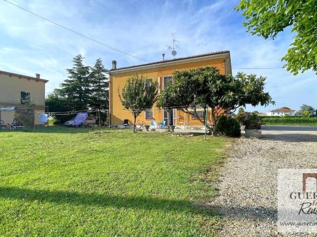 Villa Indipendente in vendita a Unione Alto Ferrarese, Cento