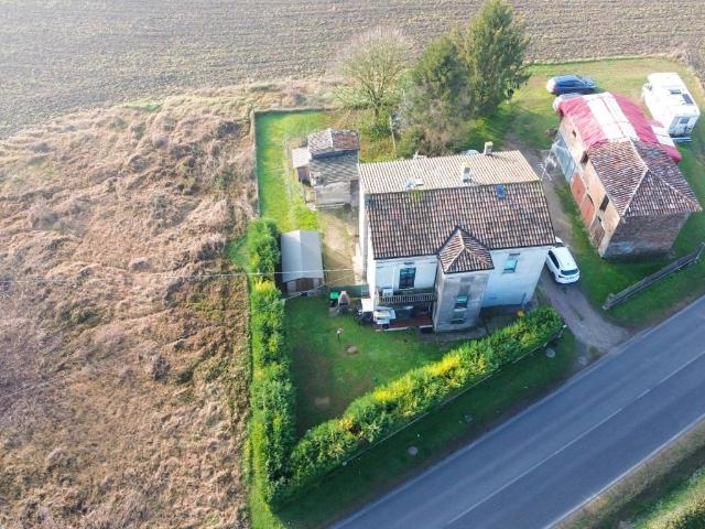 Villa Indipendente in vendita a Unione Alto Ferrarese, Cento
