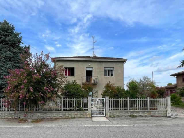 Villa Indipendente in vendita a Unione Alto Ferrarese, Cento