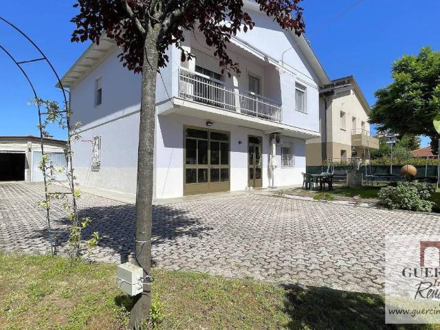 Villa Indipendente in vendita a Unione Alto Ferrarese, Cento