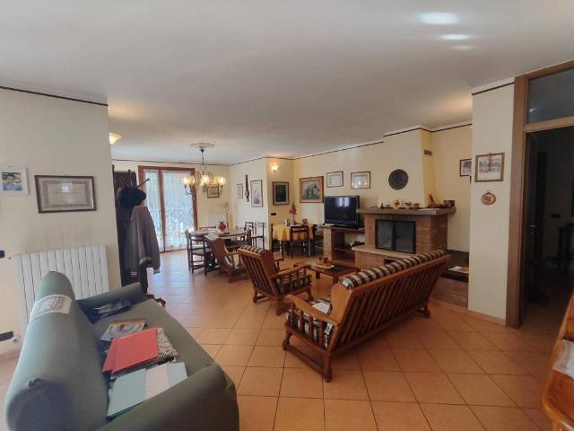 Villa Indipendente in vendita a Unione Alto Ferrarese, Cento