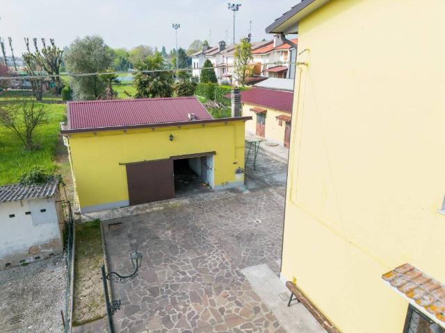 Villa Indipendente in vendita a Unione Alto Ferrarese, Cento