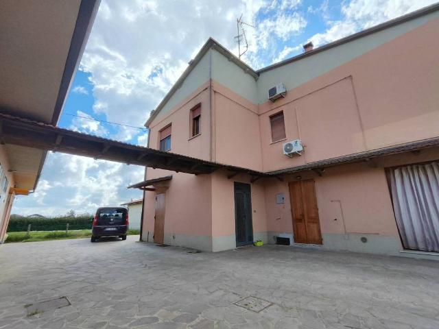 Villa Indipendente in vendita a Unione Alto Ferrarese, Cento