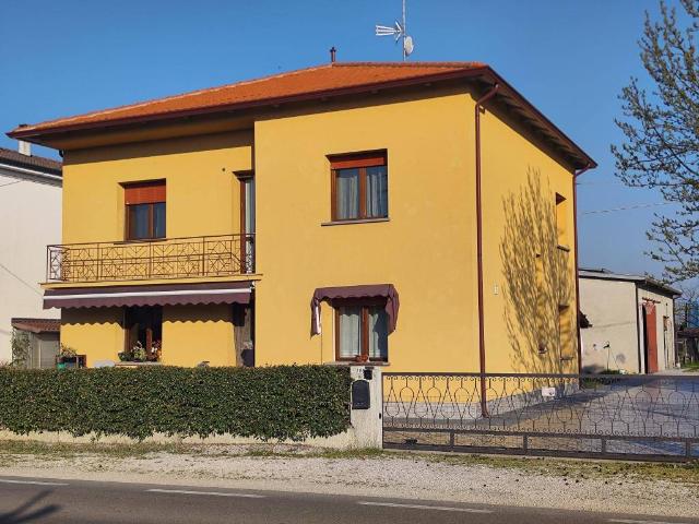 Villa Indipendente in vendita a Unione Alto Ferrarese, Cento