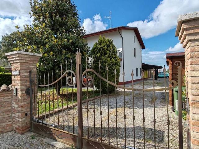 Villa Indipendente in vendita a Casumaro, Cento